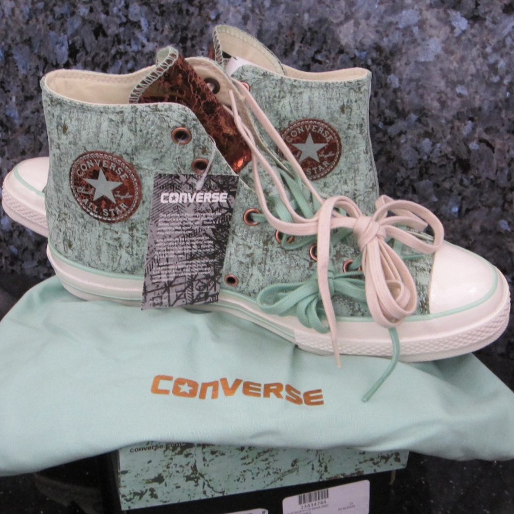 Converse Chuck Taylor 70 Hi-Top (LIMITED EDITION) - Picture 2 of 5